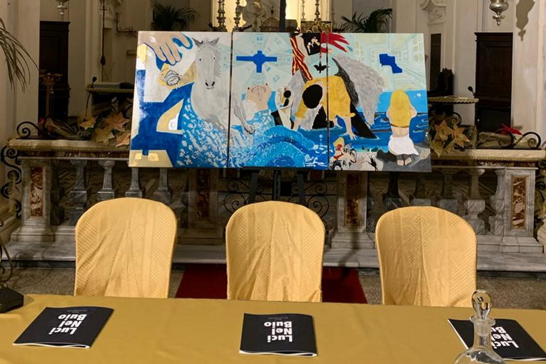Ampliata la Mostra Luci nel Buio nel Tempio della Maddalena “L’arte incontra la  letteratura”