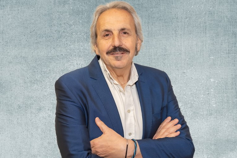 "La Tela di Archimede": Sabato 17 Agosto la Presentazione del Nuovo Romanzo di Mangiacapra