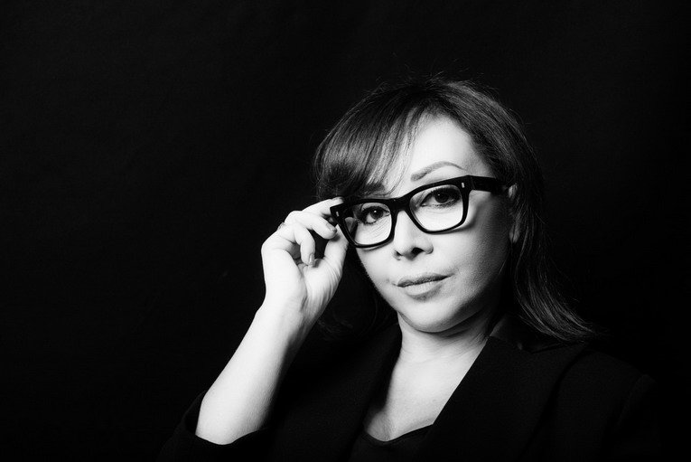 Il noir esoterico di Annamaria Venere conquista i lettori: ecco la ristampa di "All'Ombra del Tacco"